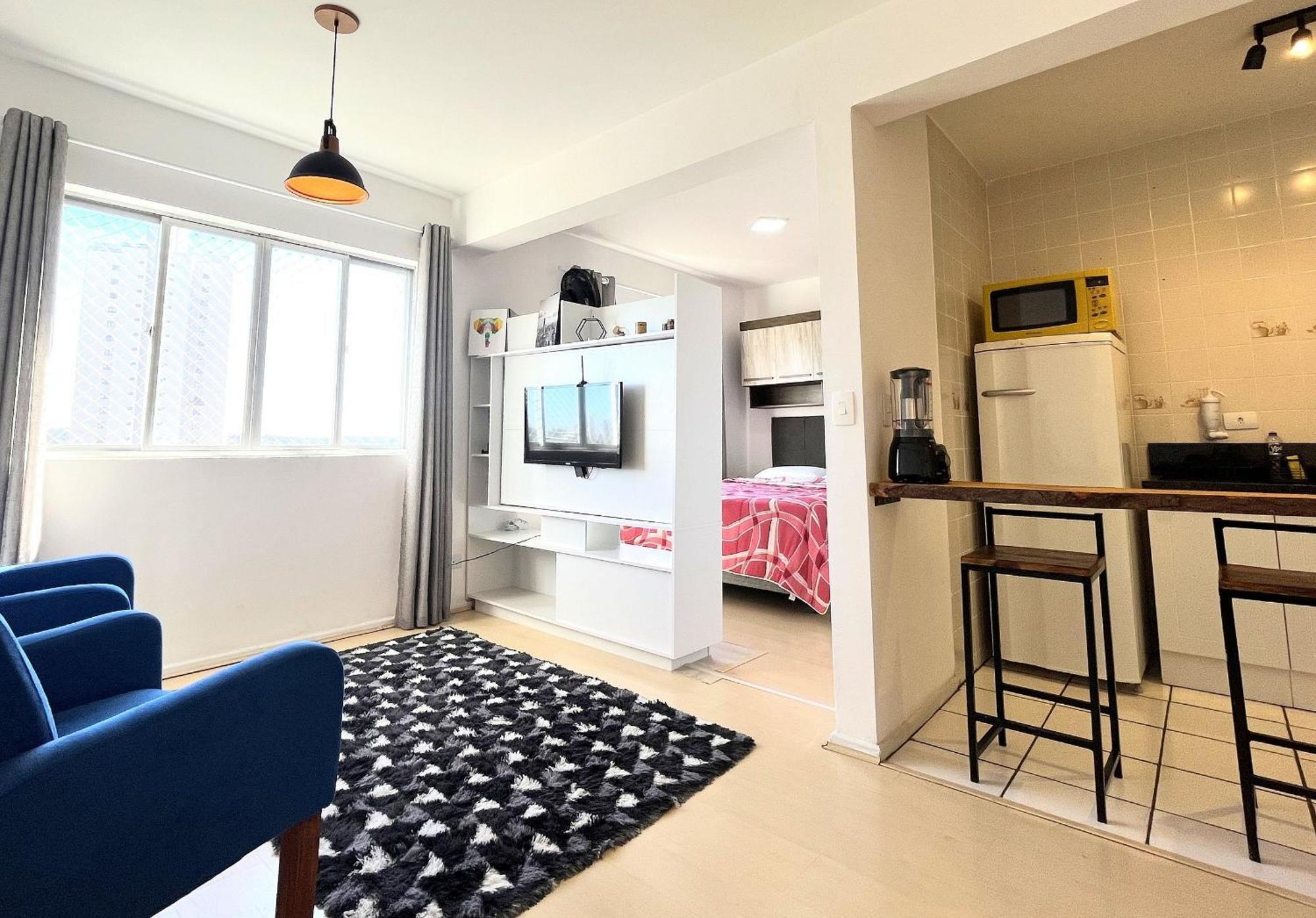 Predio Fantastico No Bairro Requisitado De * Curitiba