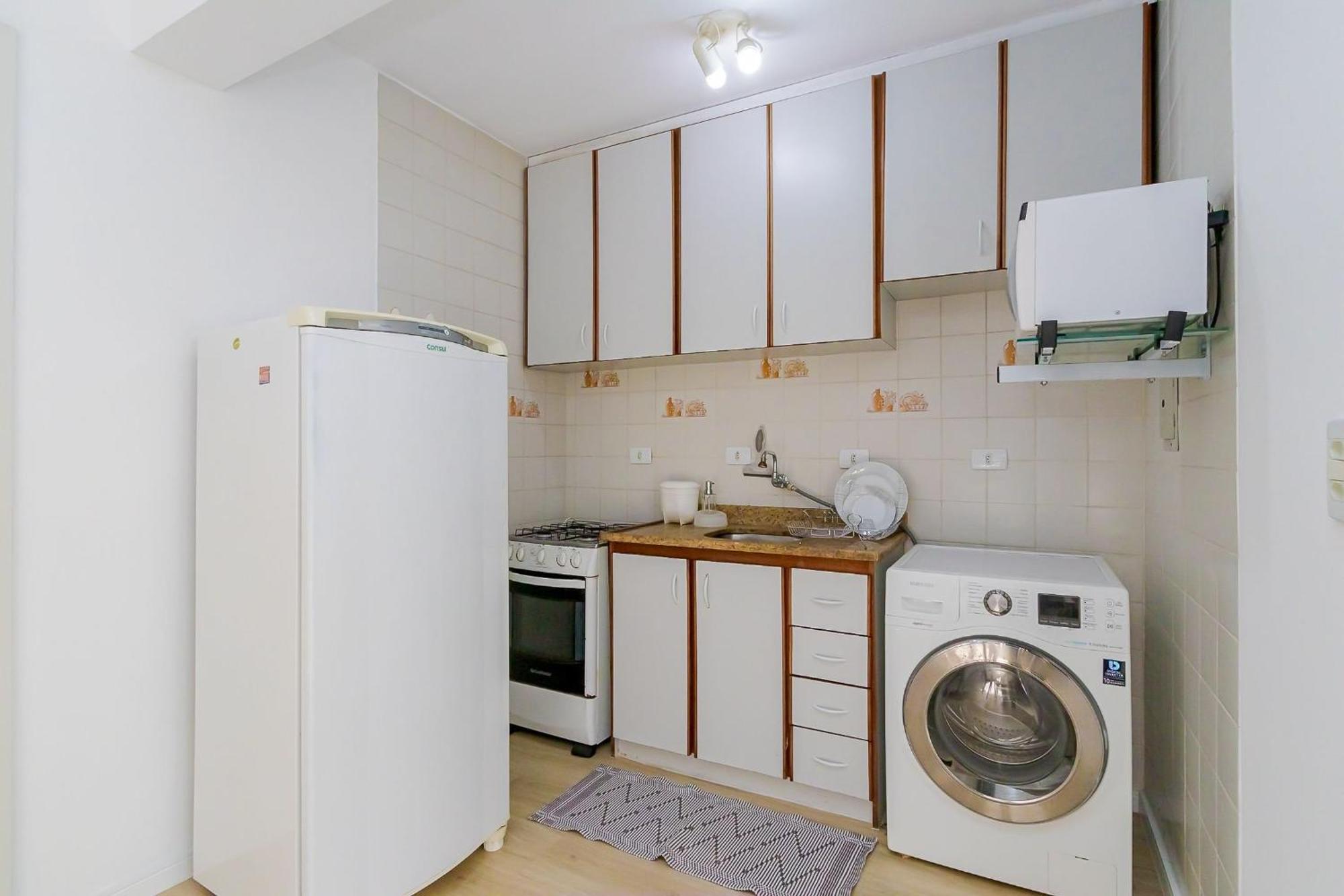 Predio Fantastico No Bairro Requisitado De *