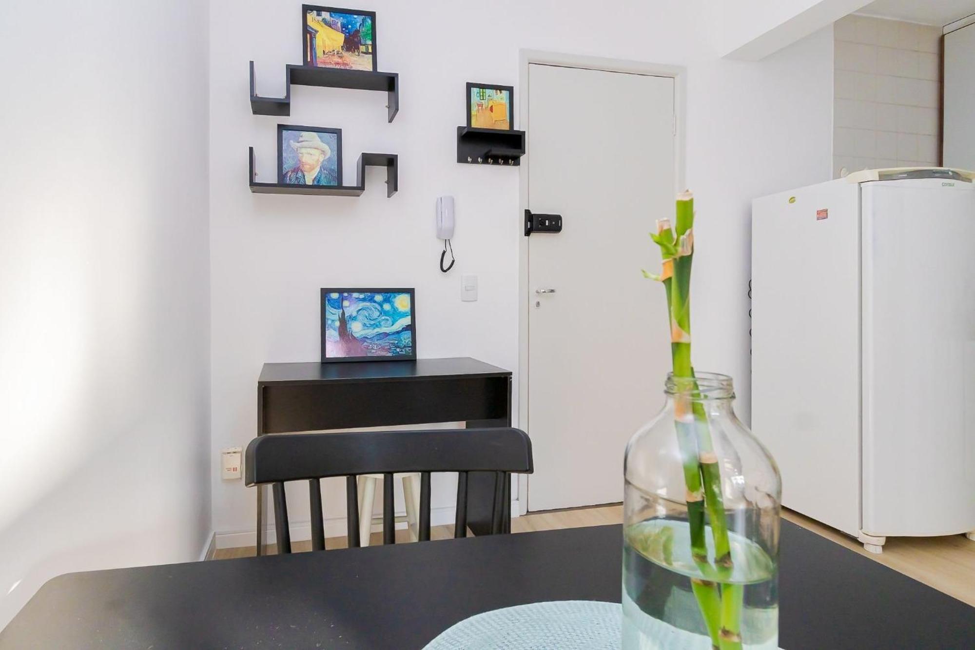 Predio Fantastico No Bairro Requisitado De * Curitiba