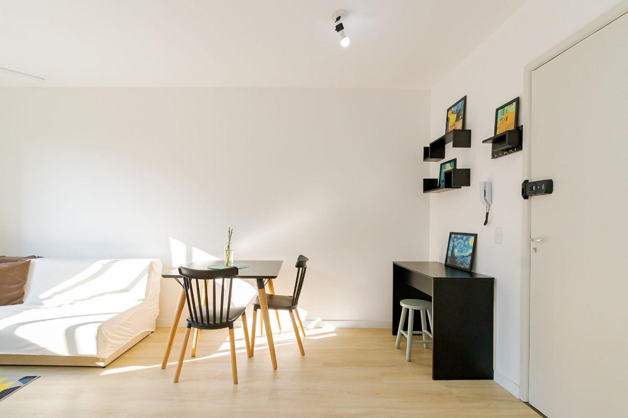 Predio Fantastico No Bairro Requisitado De
